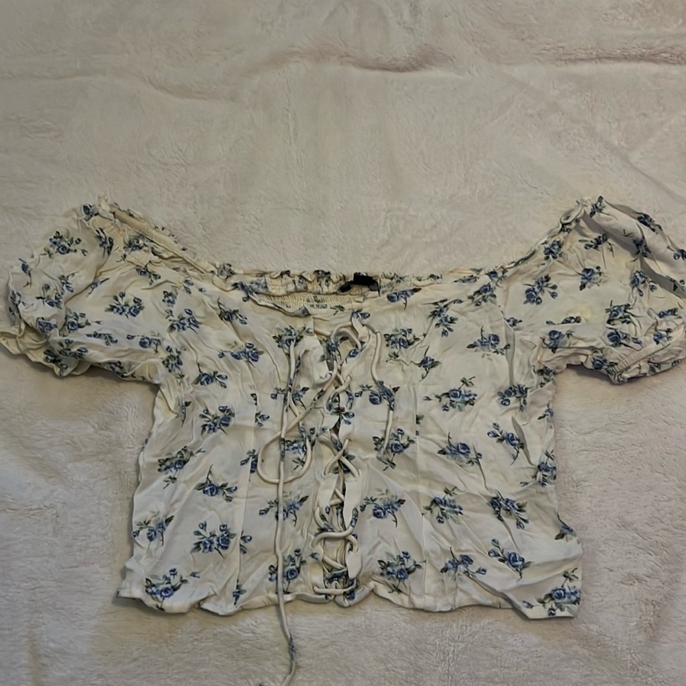 Off the shoulder American eagle top